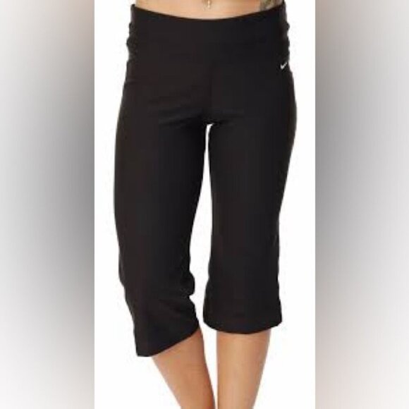 Nike Dri Fit cropped workout pants Sz M - Picture 1 of 12